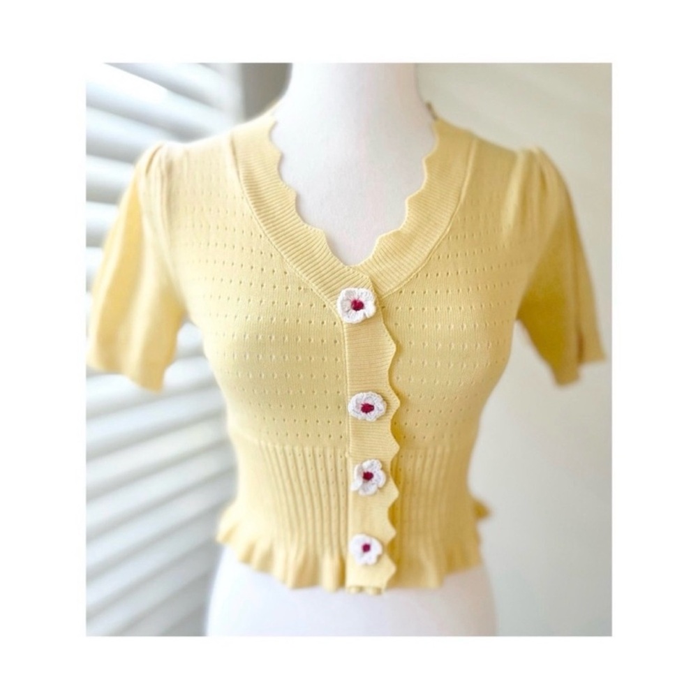Yellow Scalloped Button-Front Knit Top